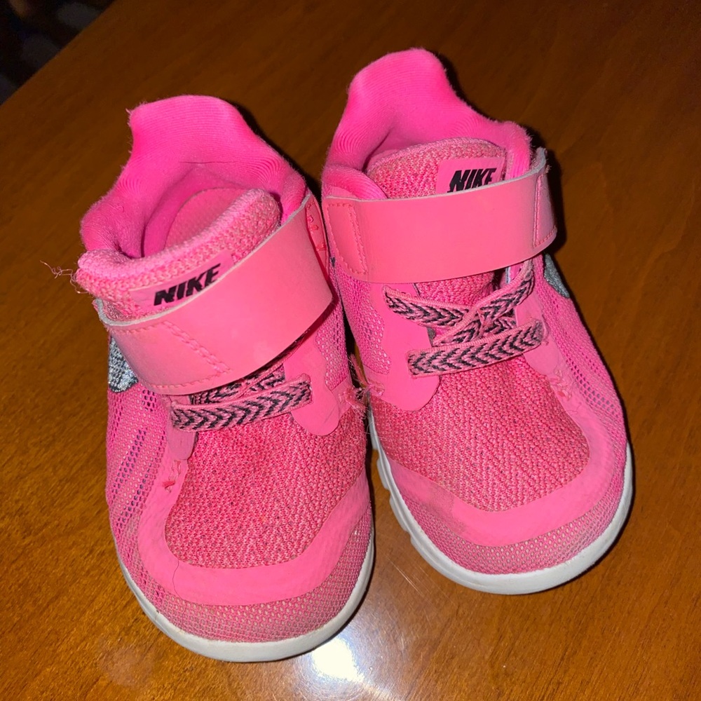 Pink Nike Shoes, size toddler 5C
